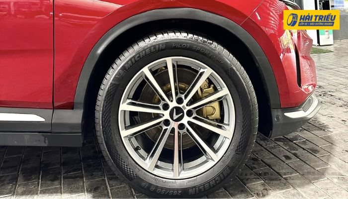 Lốp Michelin Pilot Sport 4 SUV cho xe điện Vinfast VF8